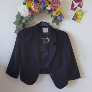 Black 3/4 sleeve button blazer